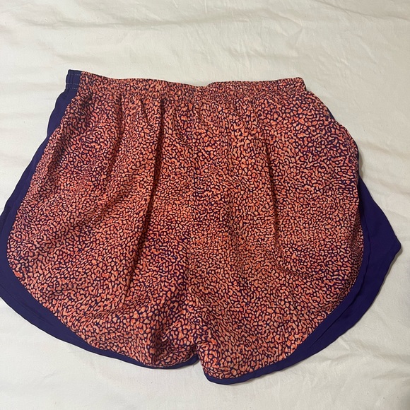 Orange Purple Animal Print Nike Shorts medium - Picture 2 of 3